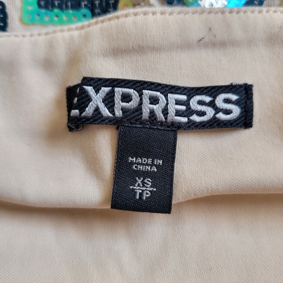 Express Sequin Mini Skirt. - Picture 6 of 7